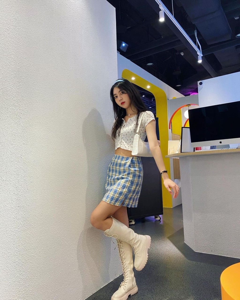 莎莎好鍾意擺出 Cutie Pose。