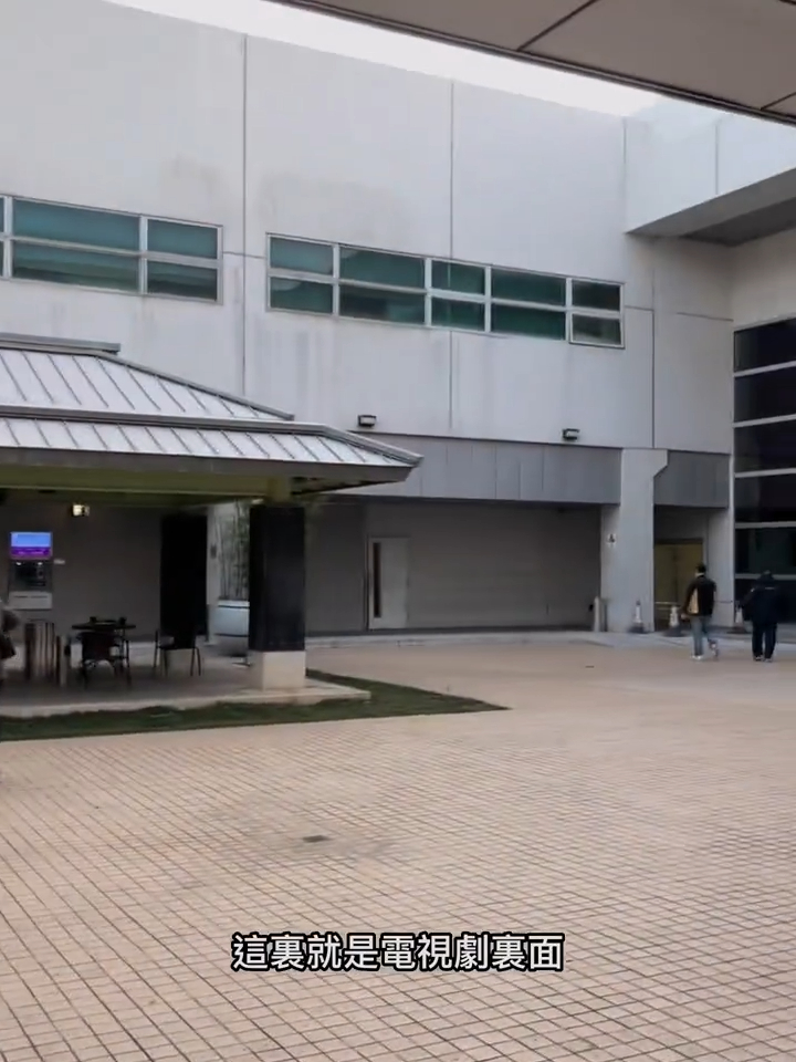 到見經典TVB專用醫院景。
