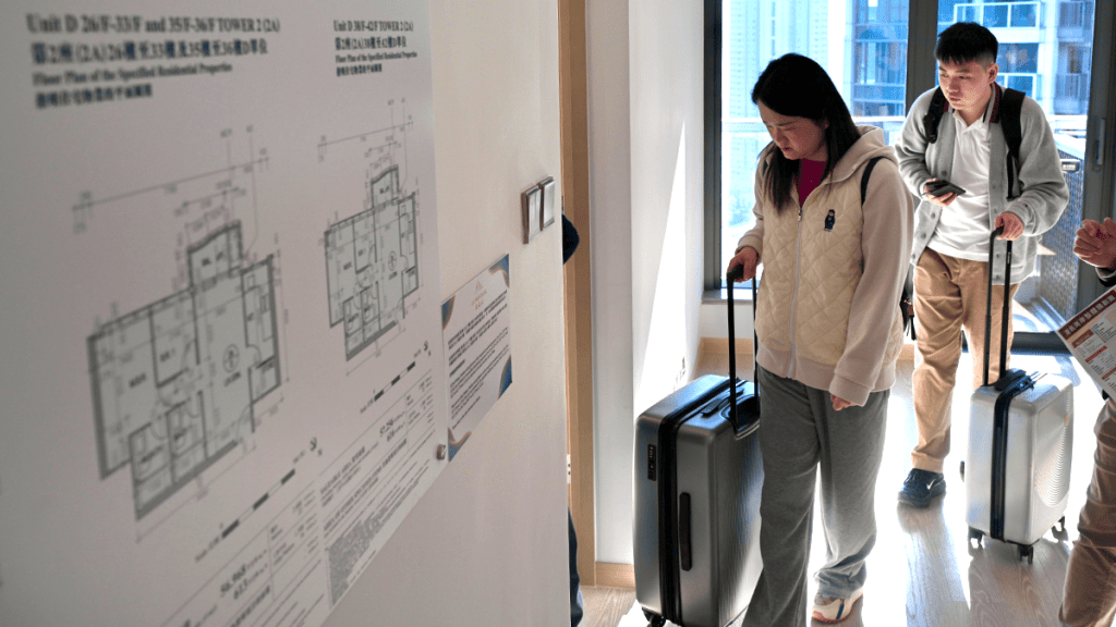 內地人買港樓「轉錢難」 大額過數被鎖卡 經中介需付手續費 盼盡快落實 「購房通」
