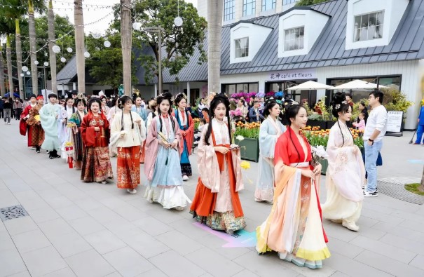 南山區·荷蘭花卉小鎮花市 （圖片來源：深圳發布）