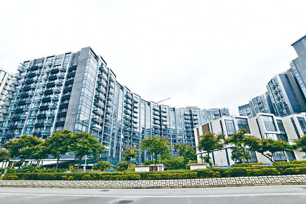 白石角朗濤第6A座地下B室,連461方呎花園以2272.2萬成交。