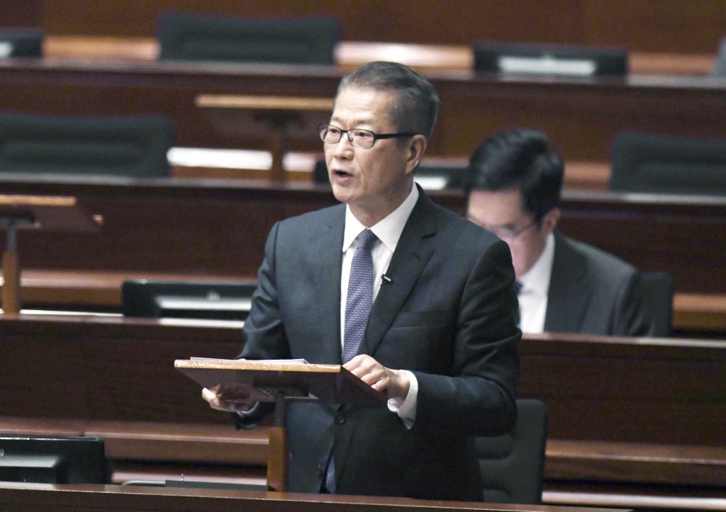陳茂波概括未來增長引擎在於「四中心一高地」。資料圖片