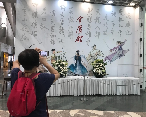 書迷黃女士。