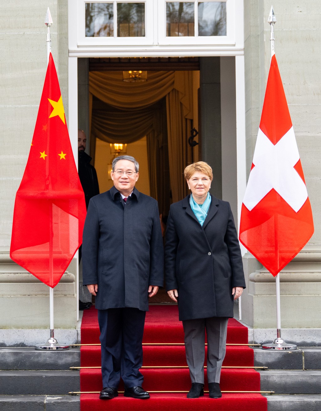 當地時間1月15日上午，國務院總理李強在伯爾尼同瑞士聯邦主席阿姆赫德舉行會談。 新華社