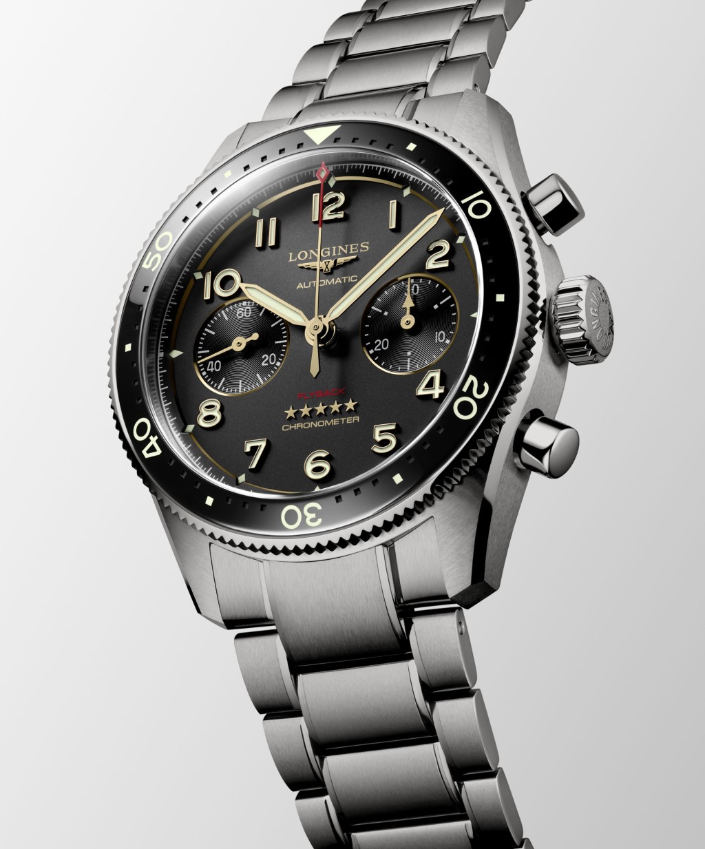 最近Longines再為Spirit Flyback追加全新五級鈦金屬版本。 最近Longines再為Spirit Flyback追加全新五級鈦金屬版本。
