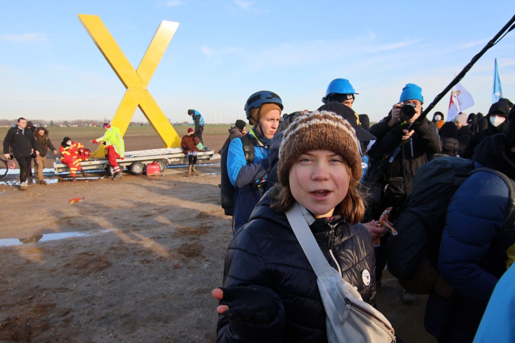瑞典环保少女通贝里声援德国一场反对清拆村庄以扩建矿坑的示威活动。路透社