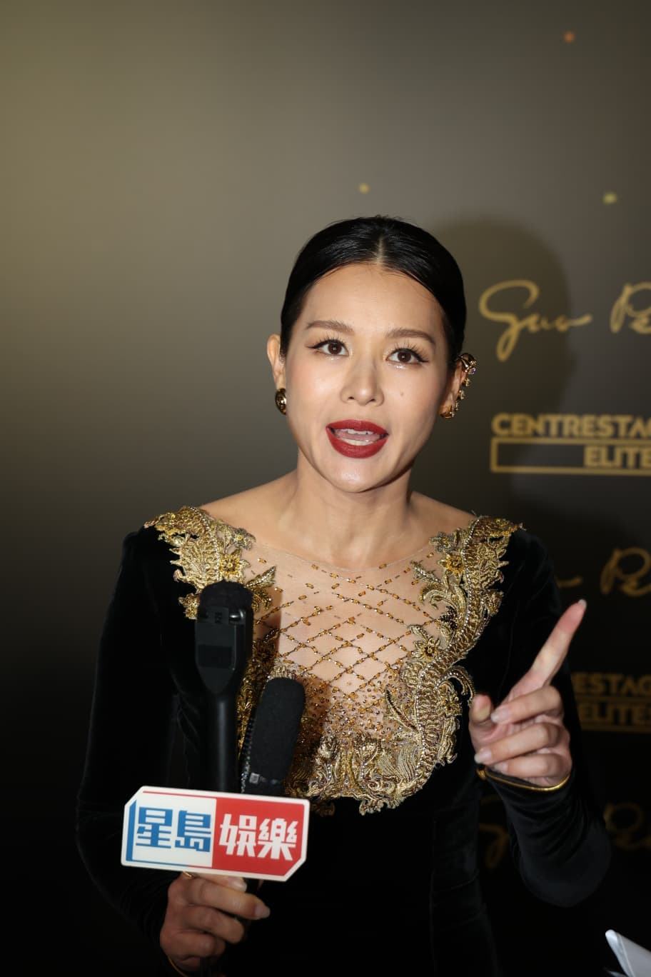 胡杏兒忙於內地工作,劇接劇,不介意演成熟角色。 胡杏兒忙於內地工作,劇接劇,不介意演成熟角色。