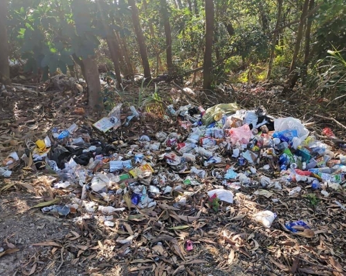 近日在山上等地方,亦出現不少垃圾。香港行山之友FB圖片