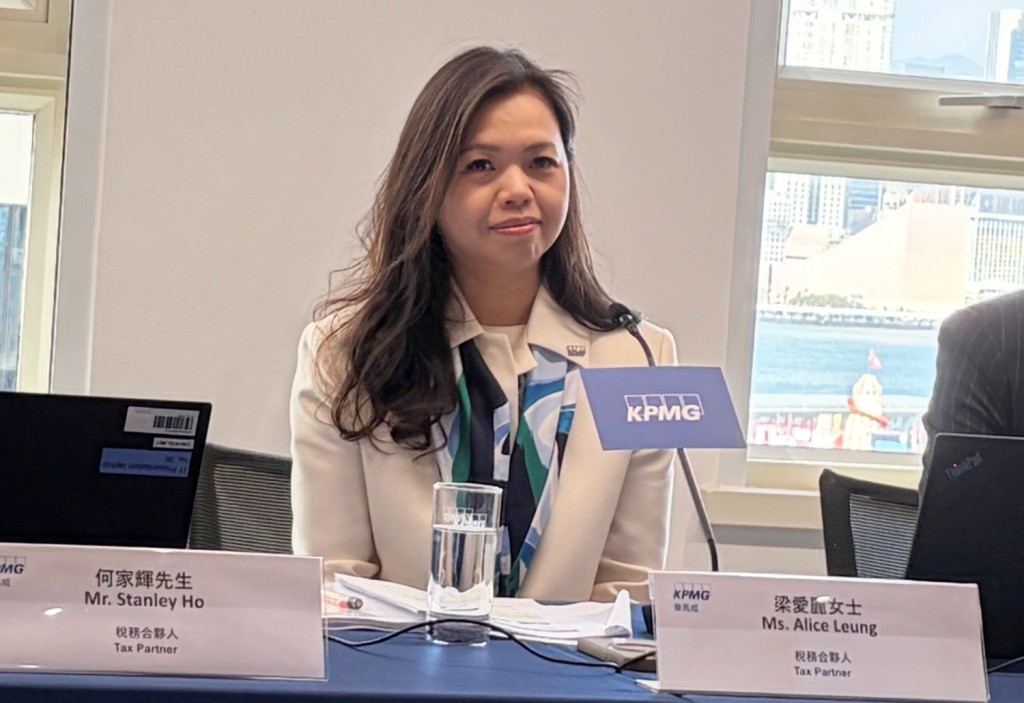 梁愛麗預計，25/26年度約112億元財赤，較政府原先預算的670億元有顯著改善。林彥汛攝