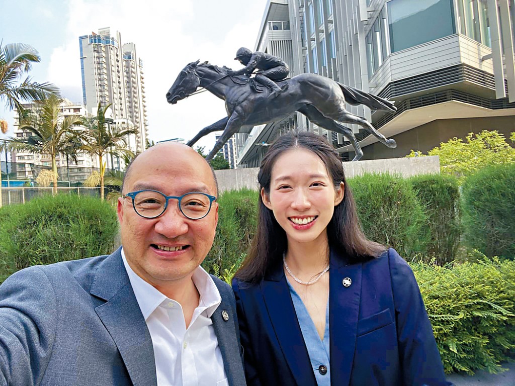 譚志源表示江旻憓將加入馬會事務部，周日（11日）履新馬會對外事務助理經理一職。