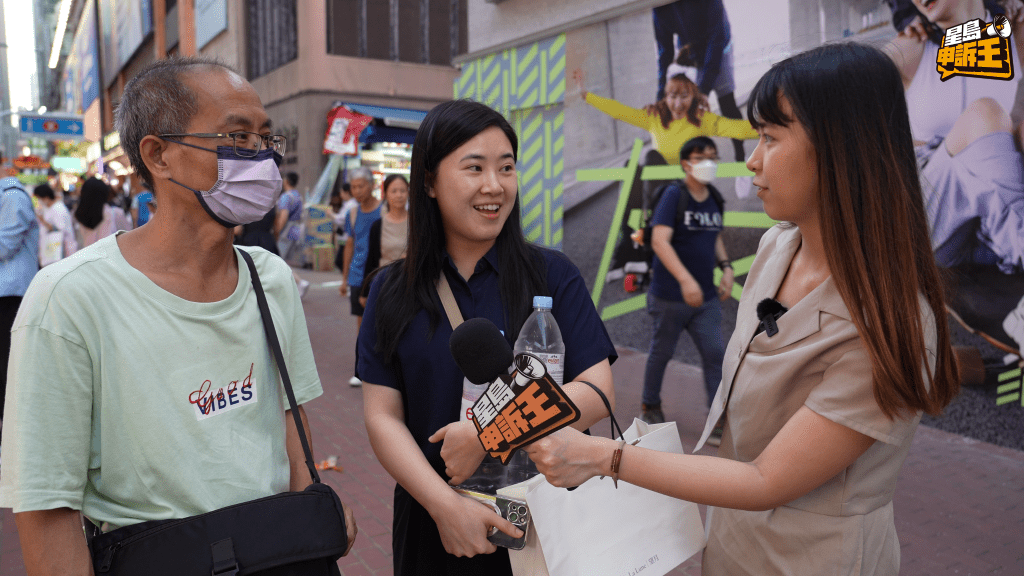 梁小姐(右)表示，因有小朋友同行，故选择外游地点都会先考虑安全问题。