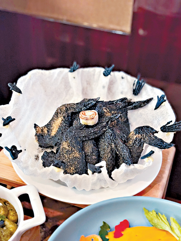 黑魔翼。 黑魔翼。