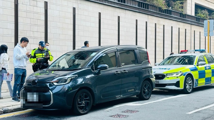 警方打擊白牌車。警方提供