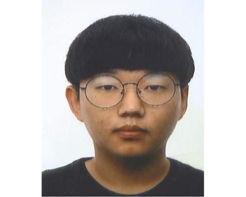 南韓警方公開「N號房」24歲創始人身份及照片,同學大為吃驚,他們說,文亨旭性格內向,平時話不多。(網圖)