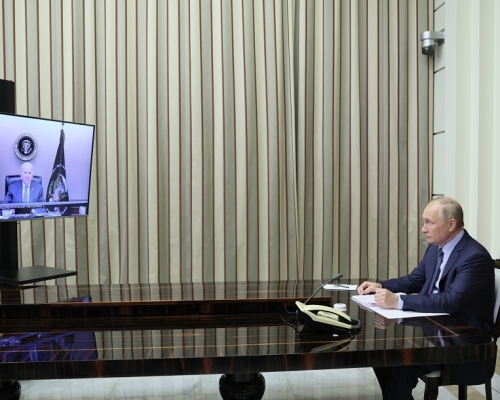 拜登與普京視像會晤2小時。AP圖片 