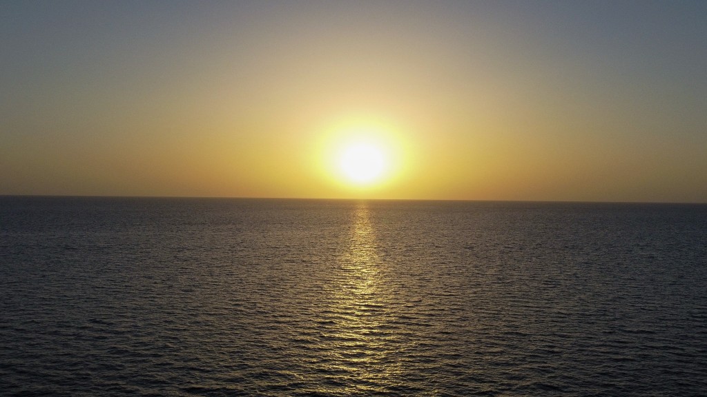 夏季温暖海水滋生创伤弧菌。 法新社 夏季温暖海水滋生创伤弧菌。 法新社