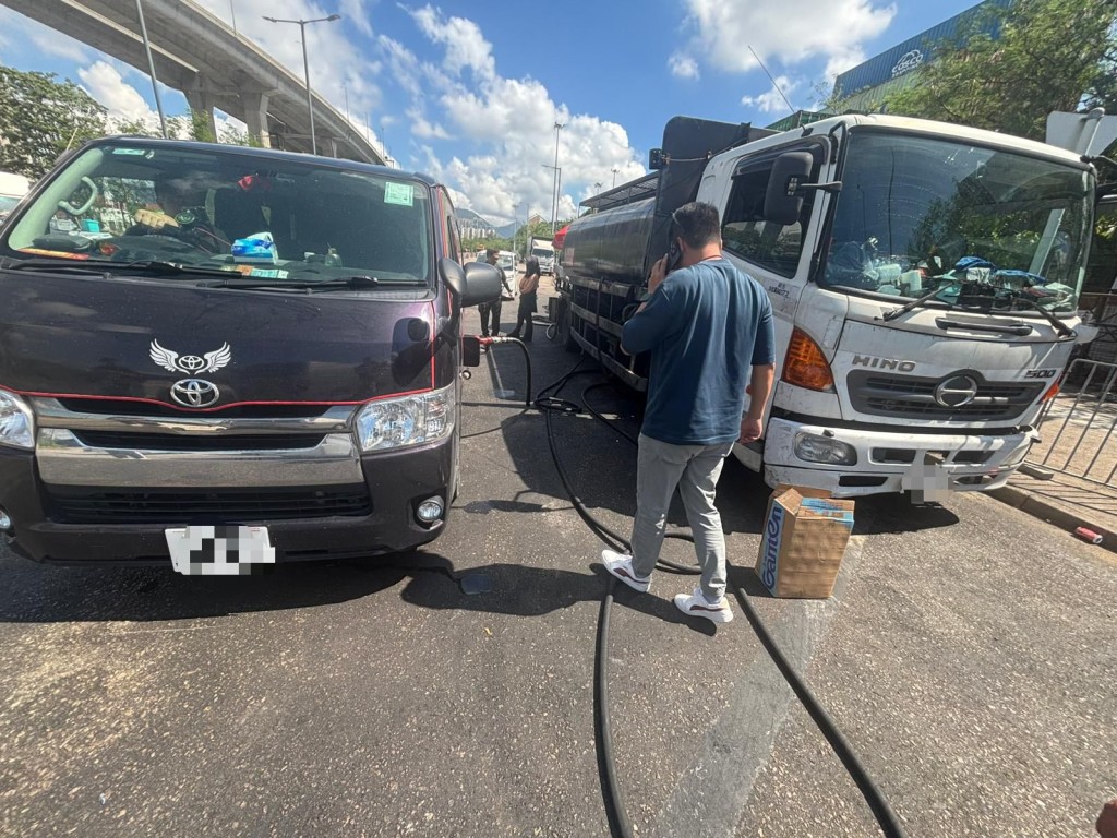 行動共檢獲約9600公升柴油，市值約26萬元。