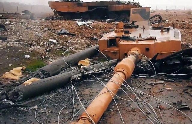 海灣戰爭中被毀的豹2坦克。