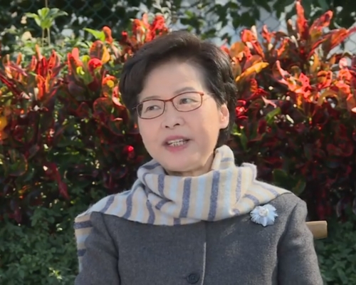 林鄭月娥表示港府會繼續加強病毒檢測。林鄭月娥 Facebook影片截圖