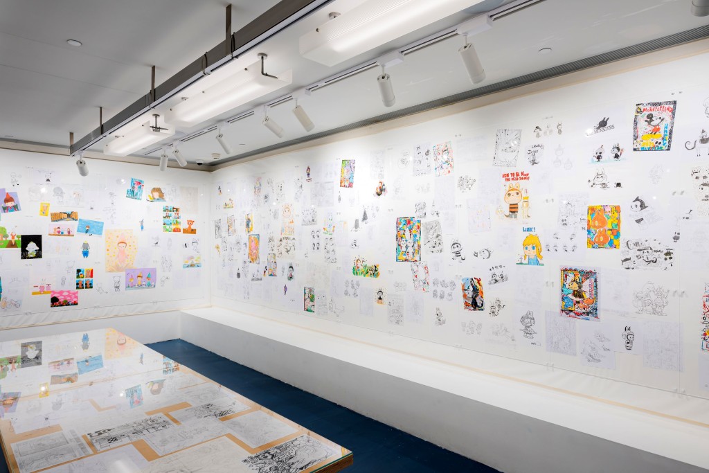 BELOWGROUND的展區展出超過200件手稿、素描及不同合作項目等珍貴展品。