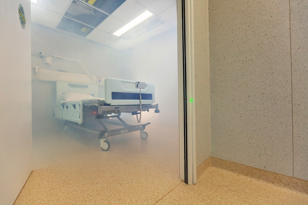 本港首個「組裝合成負壓病房」功成身退。資料圖片