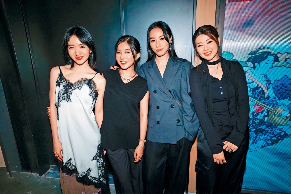 （左起）許恩怡、林熙彤、鄧麗欣、劉沛蘅分享近期動向。