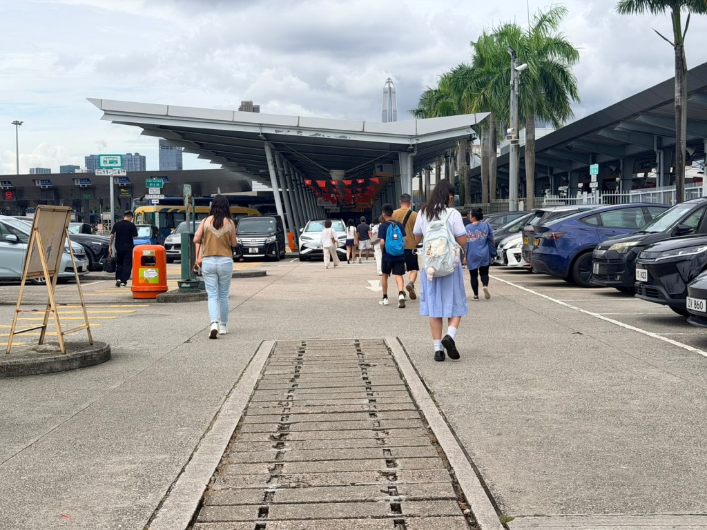 不少港人對舊皇崗口岸有很多回憶。 麥鍵瀧攝