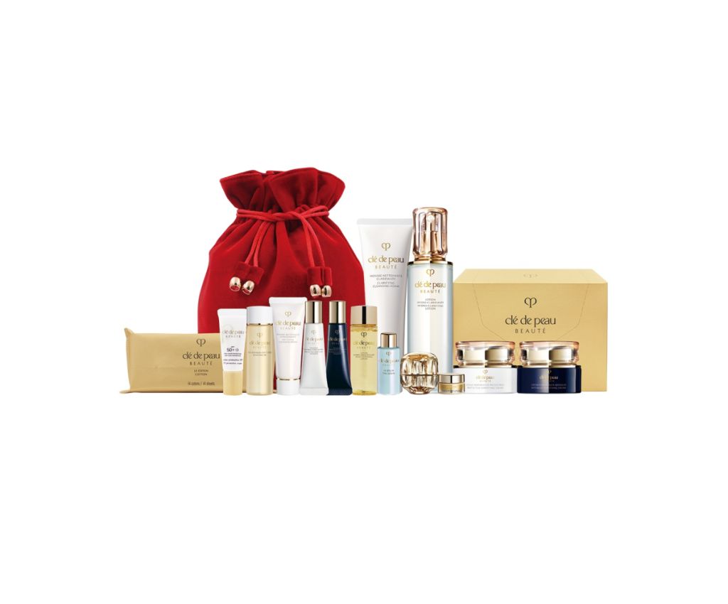 CLÉ DE PEAU BEAUTÉ - 鉑鑽源亮細胞套裝_淨膚豐盈系列 $3,725（原價$5,765-35%OFF）：鉑鑽淨膚潔面泡沫 125ml、鉑鑽凝亮淨膚水 170ml、鉑鑽日間防曬活膚乳霜 SPF25 PA+++ 50ml、鉑鑽夜間修護乳霜 50ml、化粧棉 120pcs & 14pcs、鉑鑽煥膚潔顏油 20ml、鉑鑽柔膚潔面泡沫 20ml、鉑鑽凝亮柔膚水 30ml、鉑鑽日間防曬活膚乳液SPF25 PA+++ 12ml、鉑鑽夜間修護乳液 12ml、全效修護細胞防曬乳霜SPF50+ PA++++ 8ml、煥活細胞精華 7ml、臻緻再生高效面霜 5ml、高效煥活眼霜 2ml、奢華化粧袋