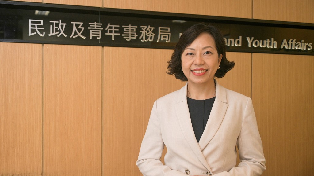 麥美娟表示，地區行政改革正在聽意見。
