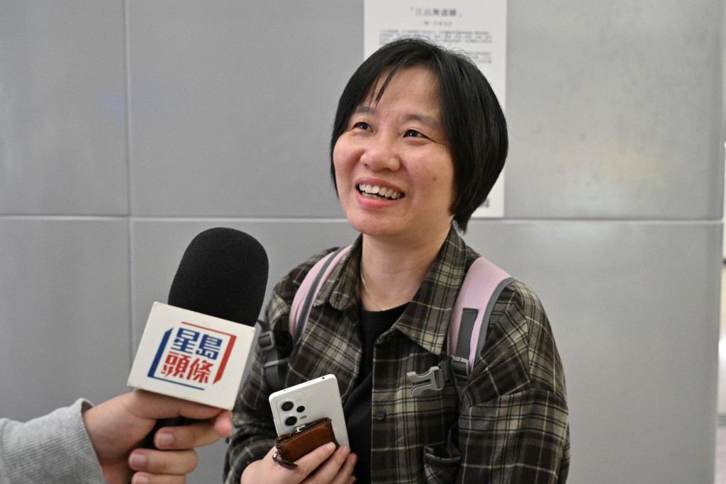 李小姐來港跨年，打算逗留4至5天。