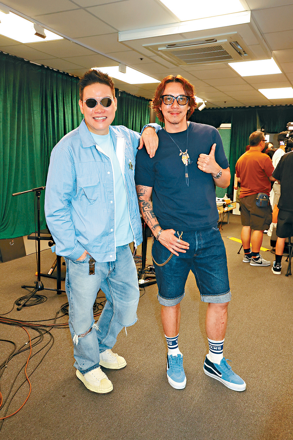 阿公（左）、阿聪昨日与修哥、罗兰姐齐齐彩排。