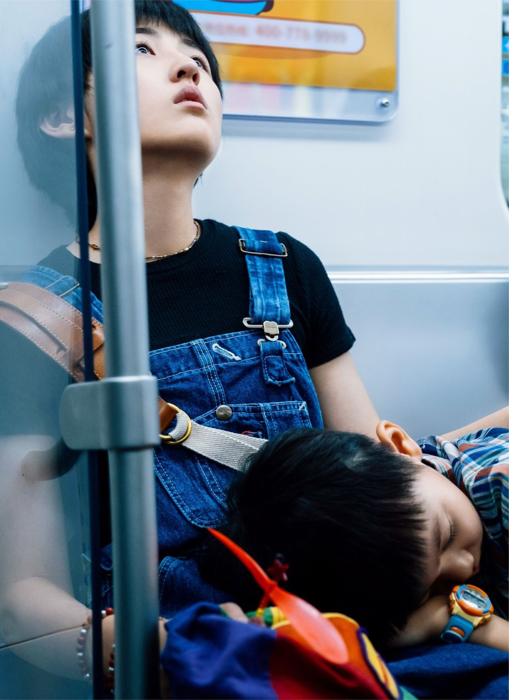 饰演安然的张子枫因要照顾关系疏离的弟弟，面对人生抉择。