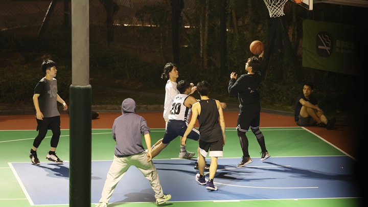 姜濤球技了得，稍後還會拍以籃球為題材的新劇。