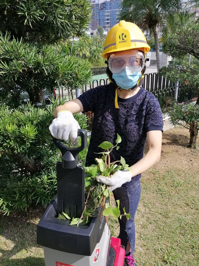 Caroline指THEi為屋苑提供碎枝機,方便屋苑人員將回收得來的樹枝、較大塊的樹葉切碎,有助加速物料分解。