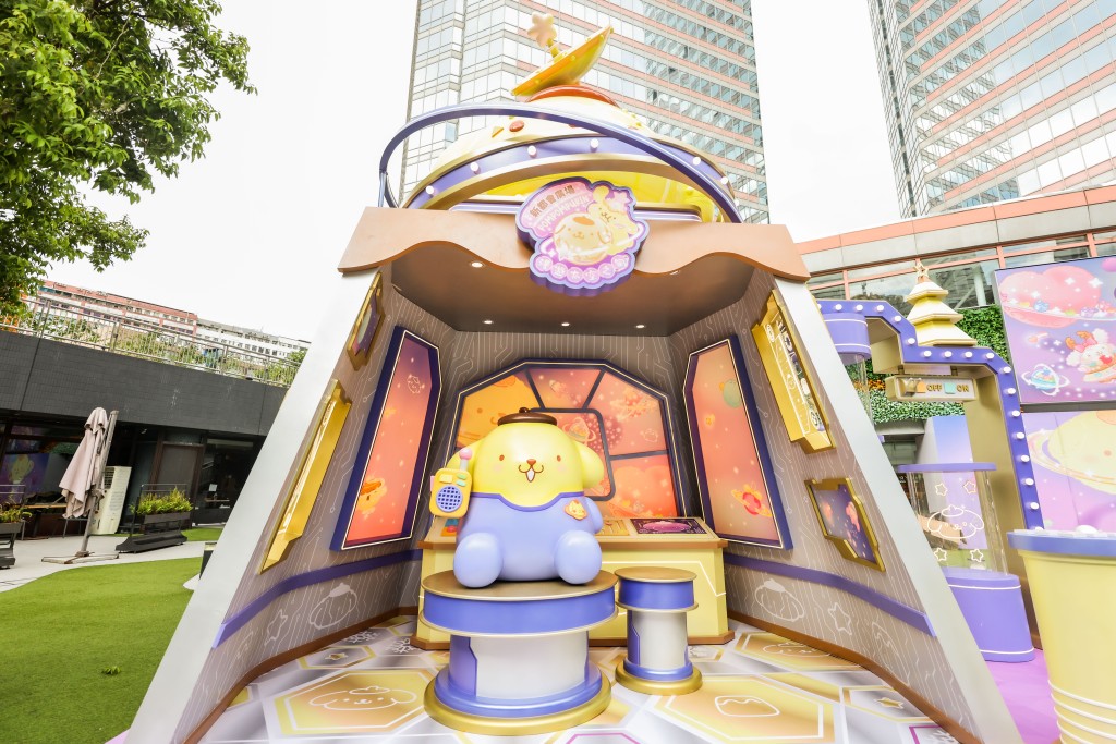 在「星际探测基地」可用立体感应仪器控制2米高巨型布甸狗！（图片来源：新都会广场）