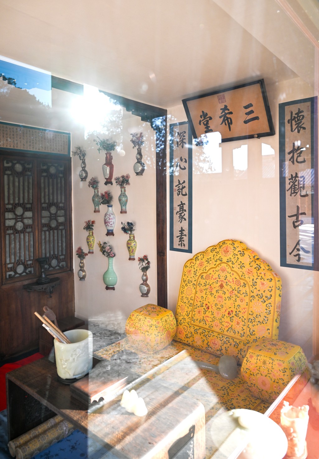 故宫养心殿｜三希堂还原乾隆时期的场景。 新华社