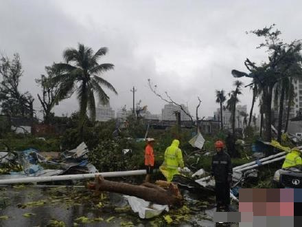 龍捲風凌晨襲海南。網圖