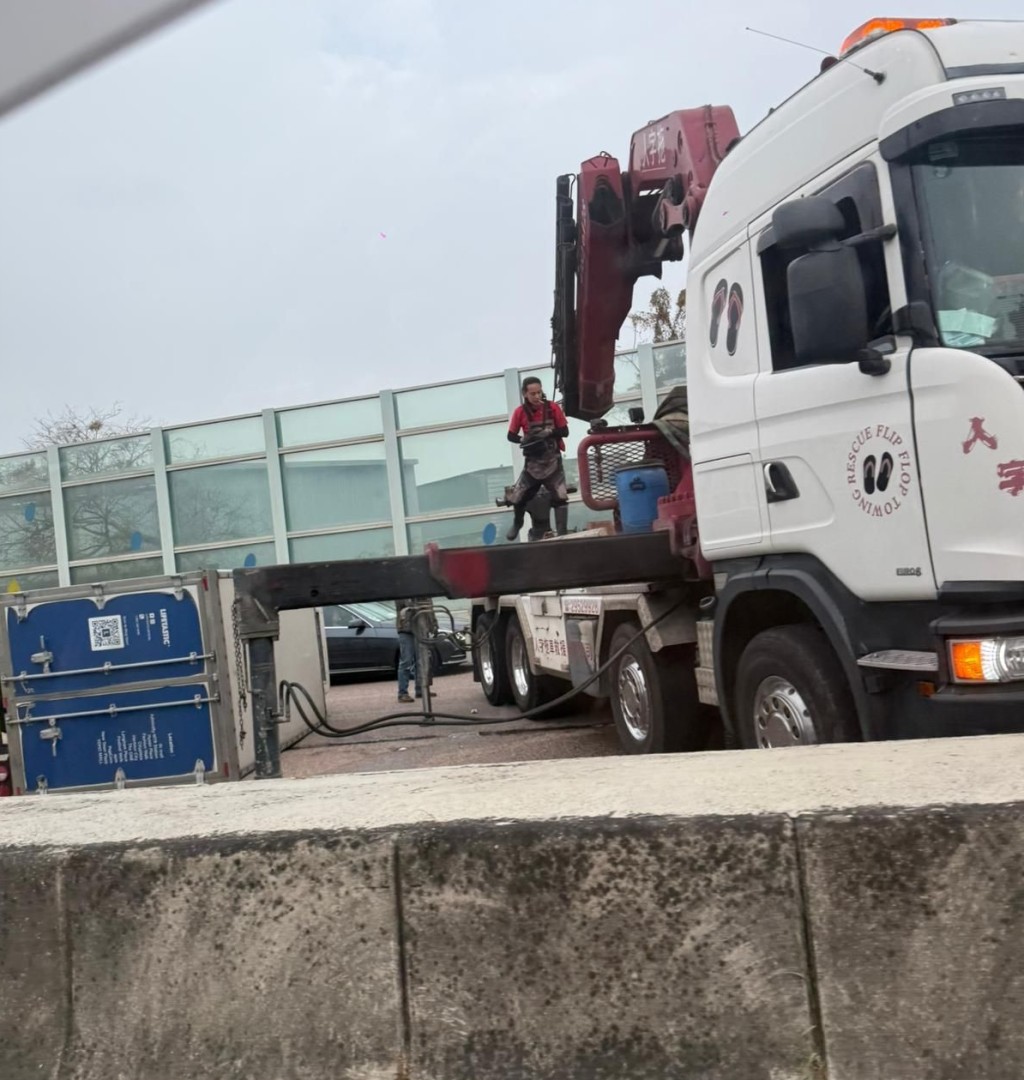 fb馬路的事 (即時交通資訊台)圖片 fb馬路的事 (即時交通資訊台)圖片