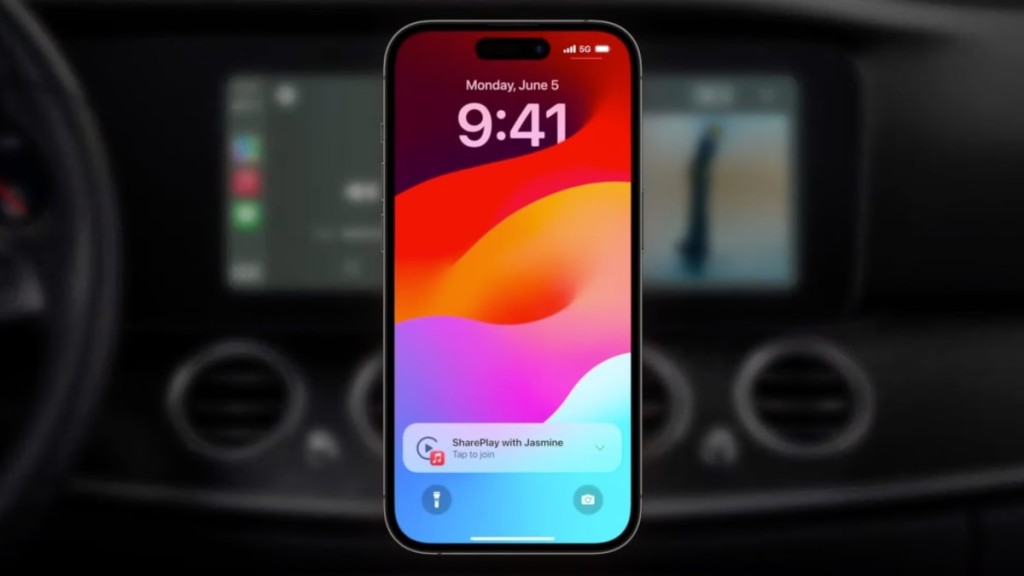 當CarPlay正以Apple Music播歌，同車人士的iPhone會彈出可使用SharePlay提示。