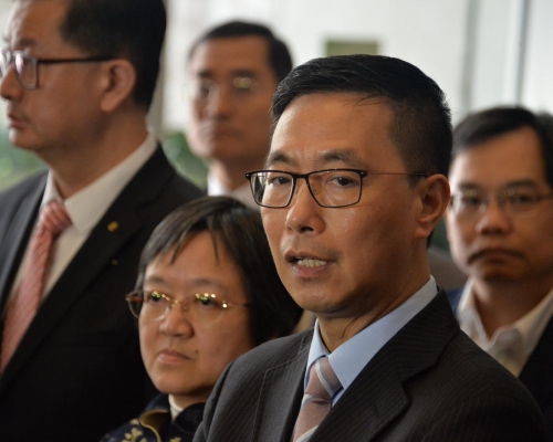 楊潤雄表示,考評局可為個別學校提供報告。