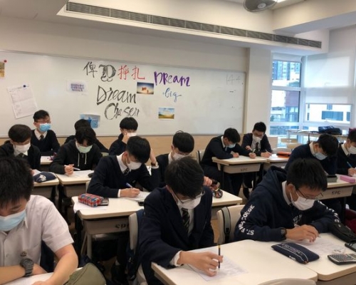 近年多所直資和私立學校都有開辦國際課程，包括英國的A-Level和IBDP課程，圖為聖保羅書院。