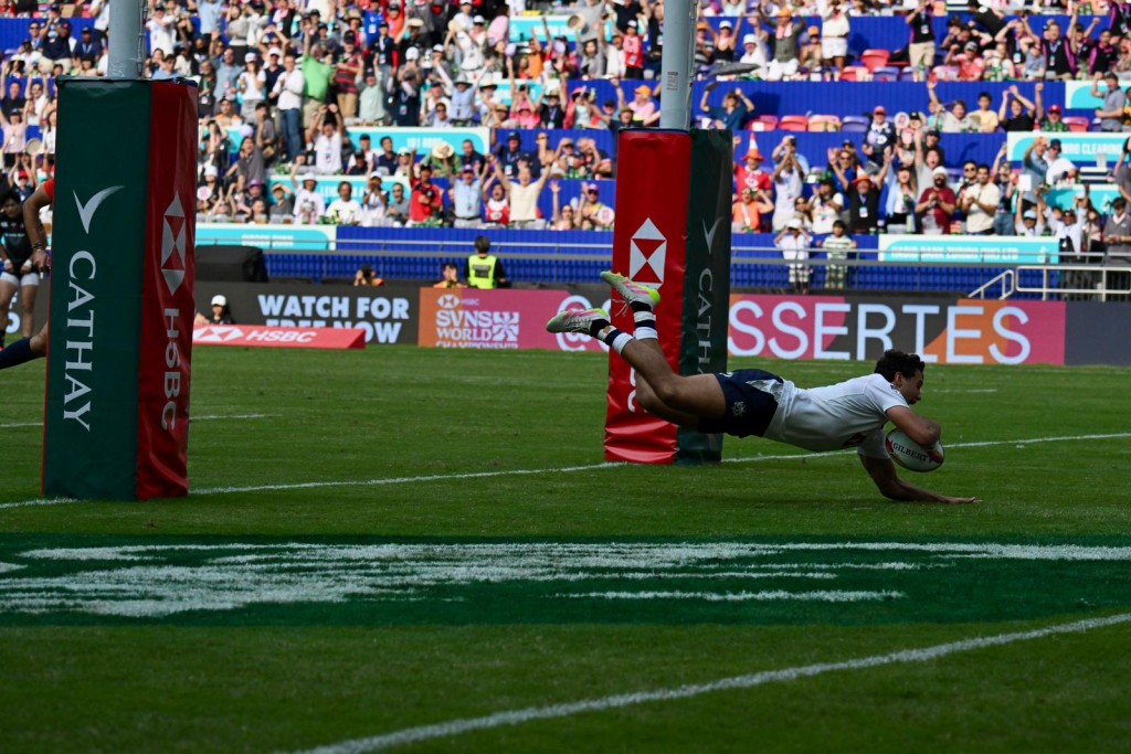 艾维塔比奥梅开二度，完成两次达阵，成为夺冠功臣。苏正谦摄