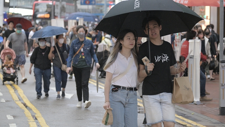 今日多雲有幾陣驟雨。資料圖片