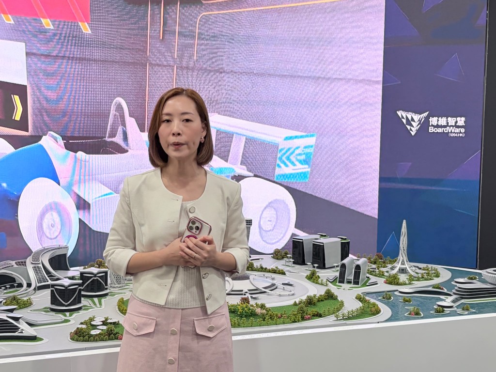 小舟科技有限公司執行董事及聯合創始人、博維資訊系統有限公司創新業務發展部及創新研發部總監許月嬋。 小舟科技有限公司執行董事及聯合創始人、博維資訊系統有限公司創新業務發展部及創新研發部總監許月嬋。