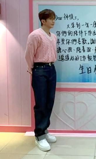 仲係咁靚仔。