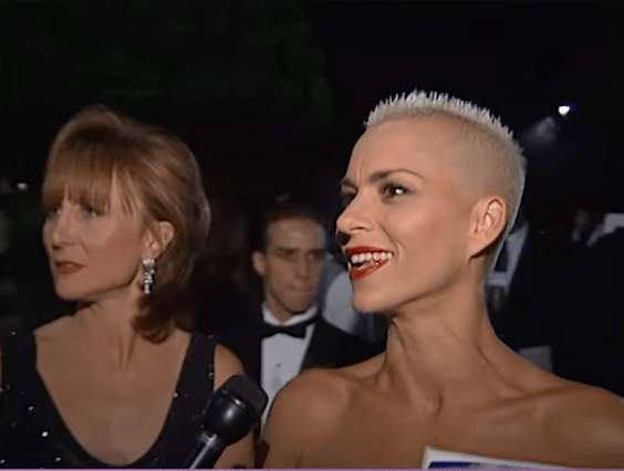 Susan Powter當年常接受媒體訪問，風光無限。YT@Obscured Releasin預告片截圖