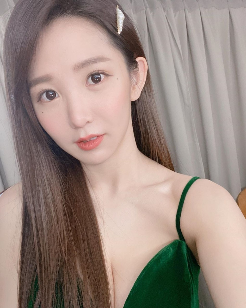 郭書瑤之後仲Unfollow王以綸的Instagram。
