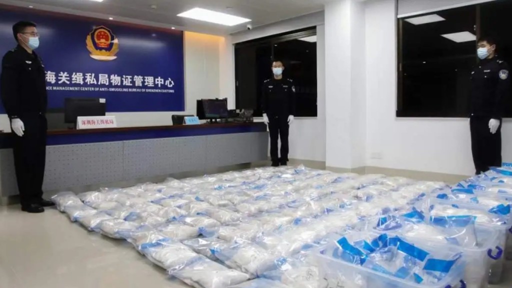 内地海关去年在全国各地侦破1122宗运毒案。