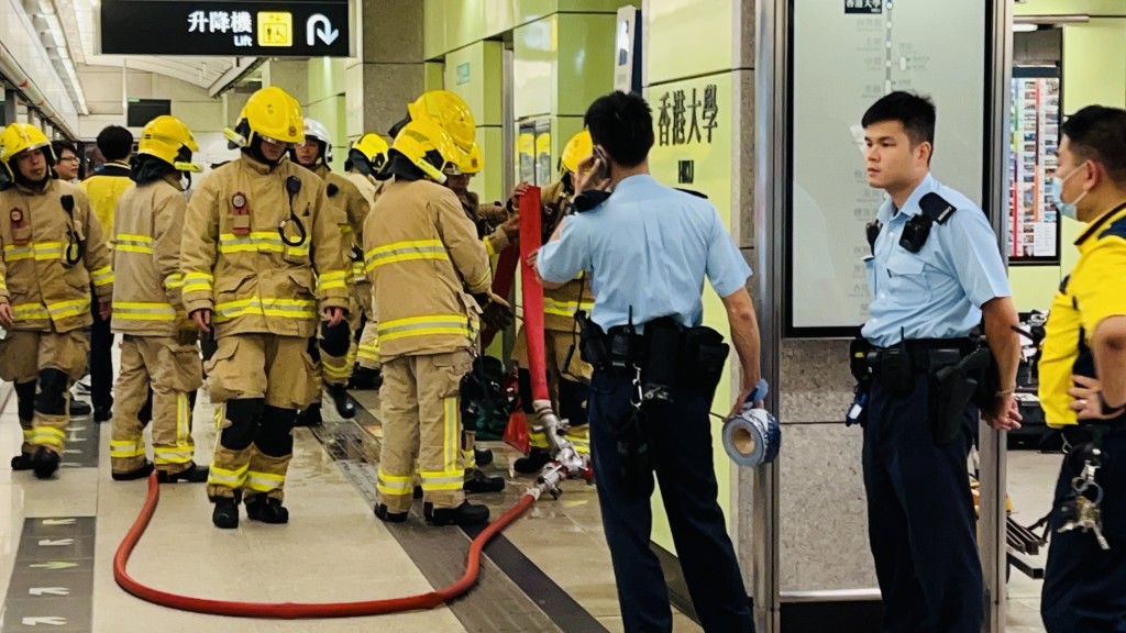 警方及消防到場。蔡楚輝攝