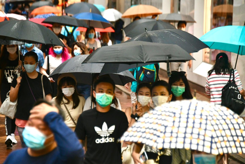 本港連日出現大雨。